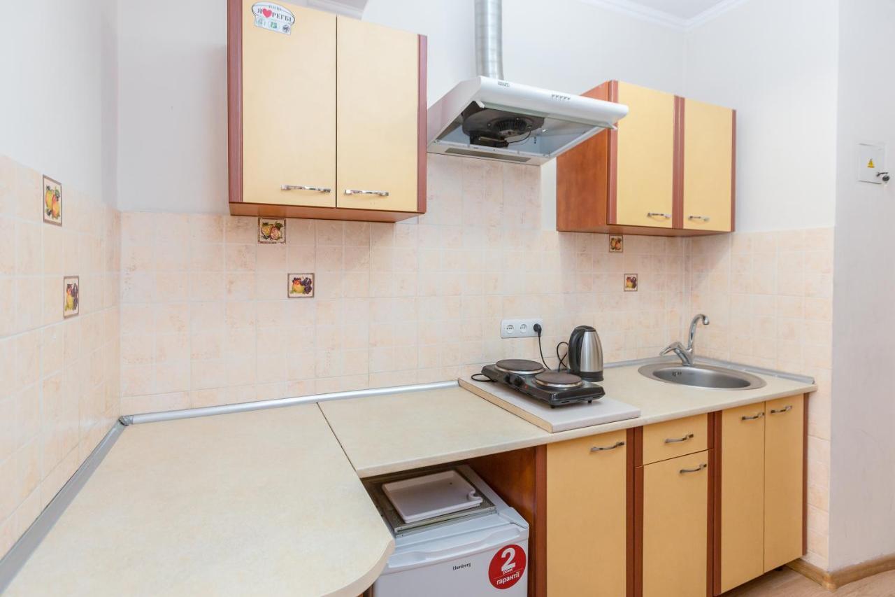 Квартира Студія Біля Оперного Театру По Вулиці Гонти 4-3А ลวีฟ ภายนอก รูปภาพ